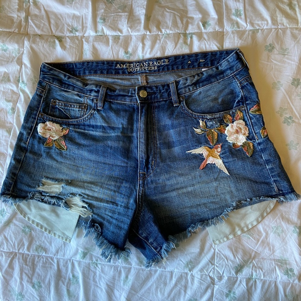 American Eagle vintage hi rise festival shorts